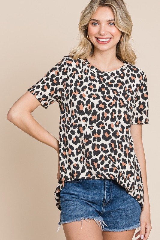 Colissa Short Sleeve Leopard Pullover Top | AeyrApparel.com