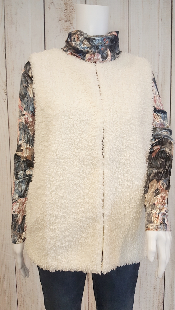 Meghan Faux Lamb Vest in Cream | AeyrApparel.com