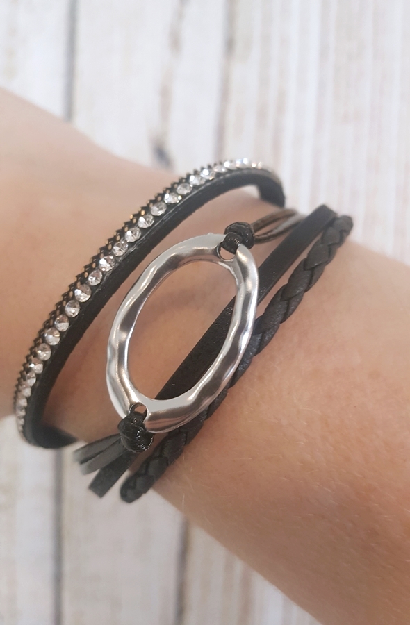 Hammered Ring Black Faux Leather Magnetic Bracelet | AeyrApparel.com